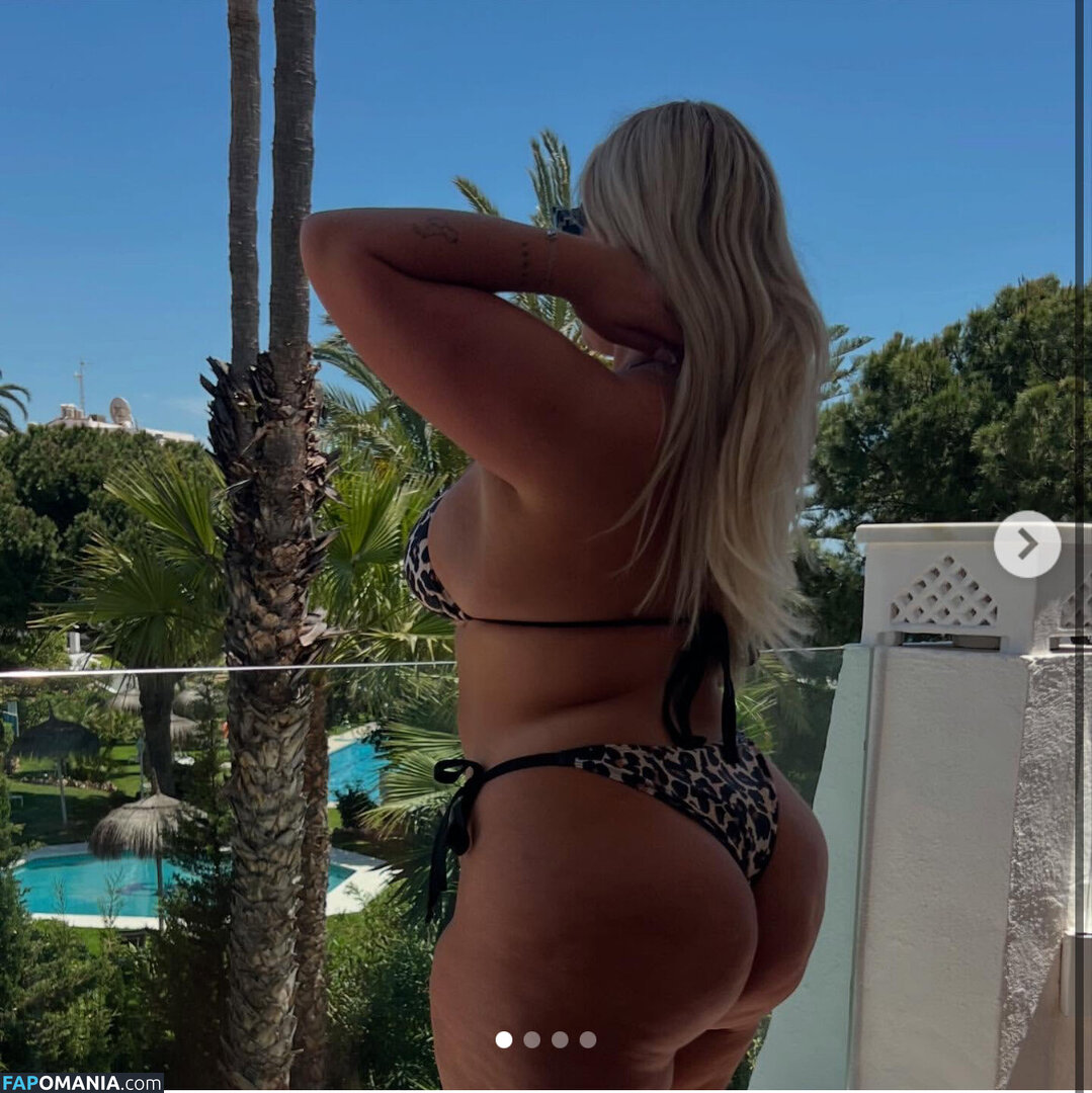 Ellie Robinson / elliee.robinsonn / elsdeex Nu OnlyFans  Foto vazada #72