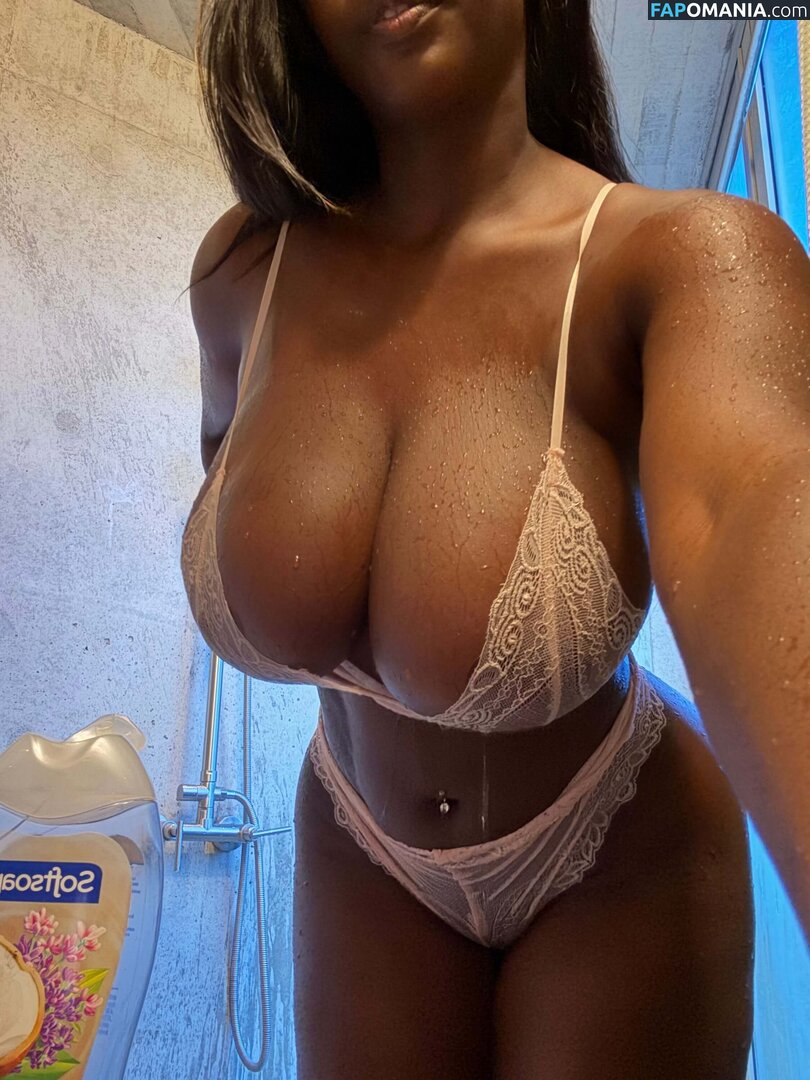 Ellie The Empress / _ellietheempress_ / empresselliee Nu OnlyFans  Foto vazada #9