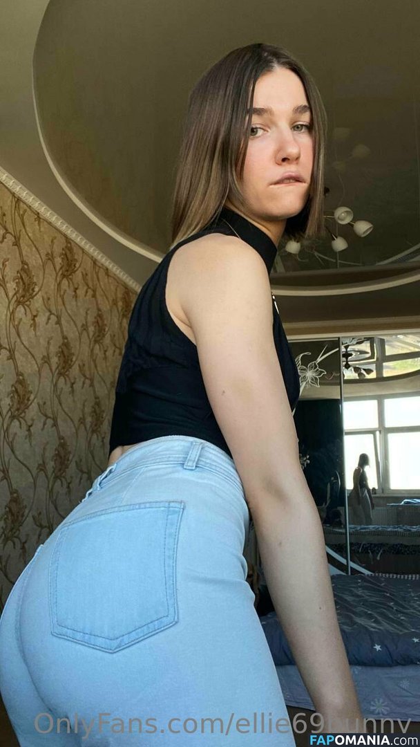 Turbulent_Ad9733 / ellie69bunny / indytasse Nu OnlyFans  Foto vazada #35
