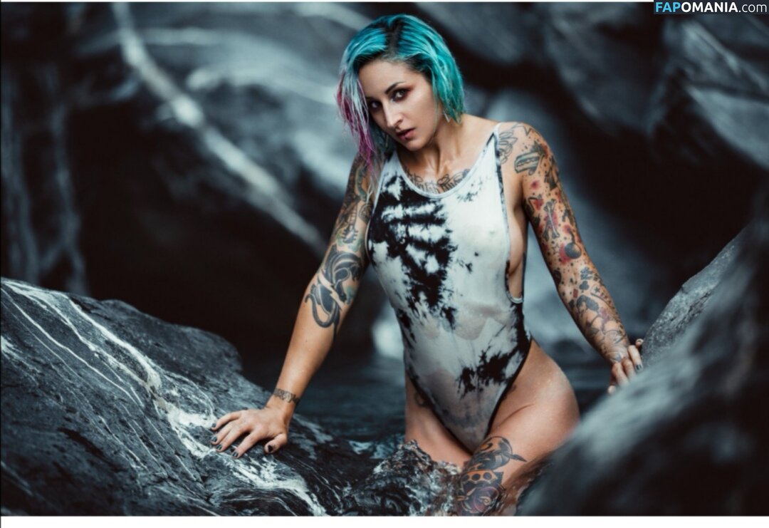 Elliex13 / https: Nu OnlyFans  Foto vazada #1