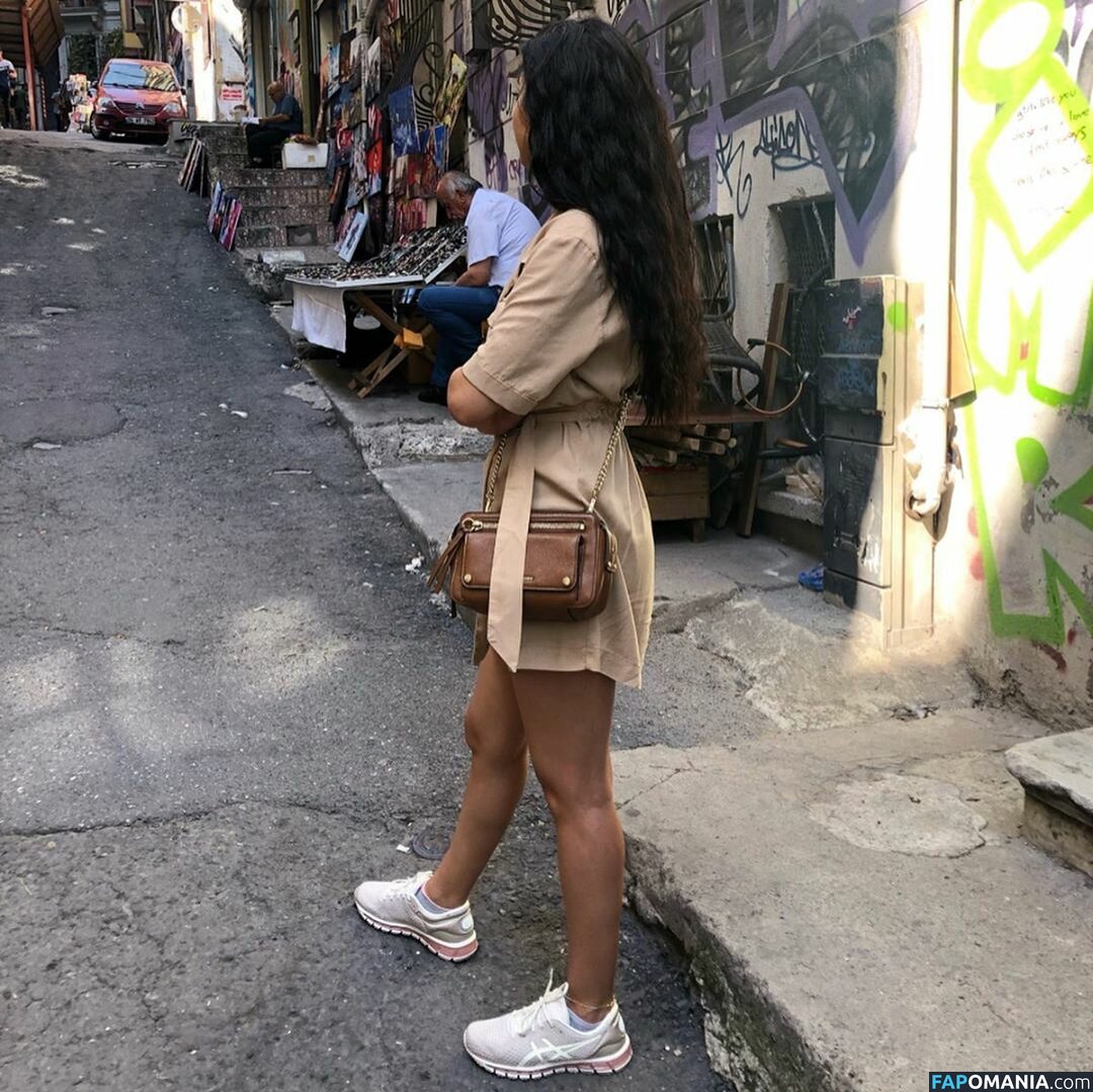 Elwa Saleh Nu OnlyFans  Foto vazada #9
