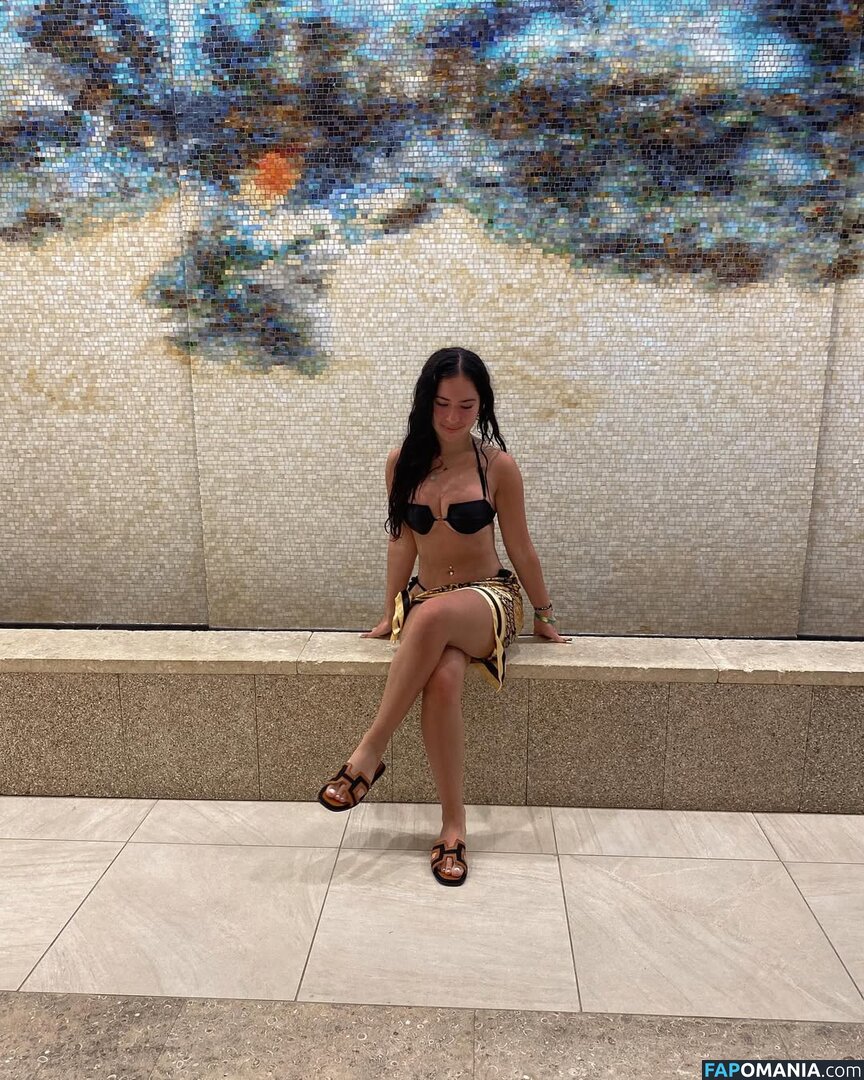 Emaleah Christou / emaleahchristou / https: Nu OnlyFans  Foto vazada #6