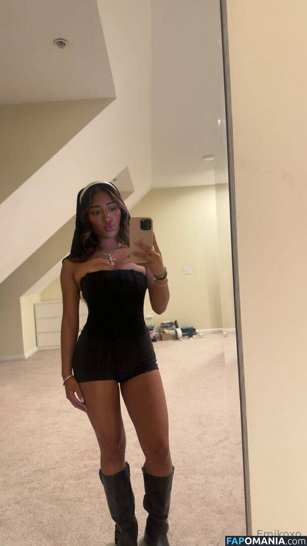 dejhacatt / emikossecret / emikoxo Nu OnlyFans  Foto vazada #10