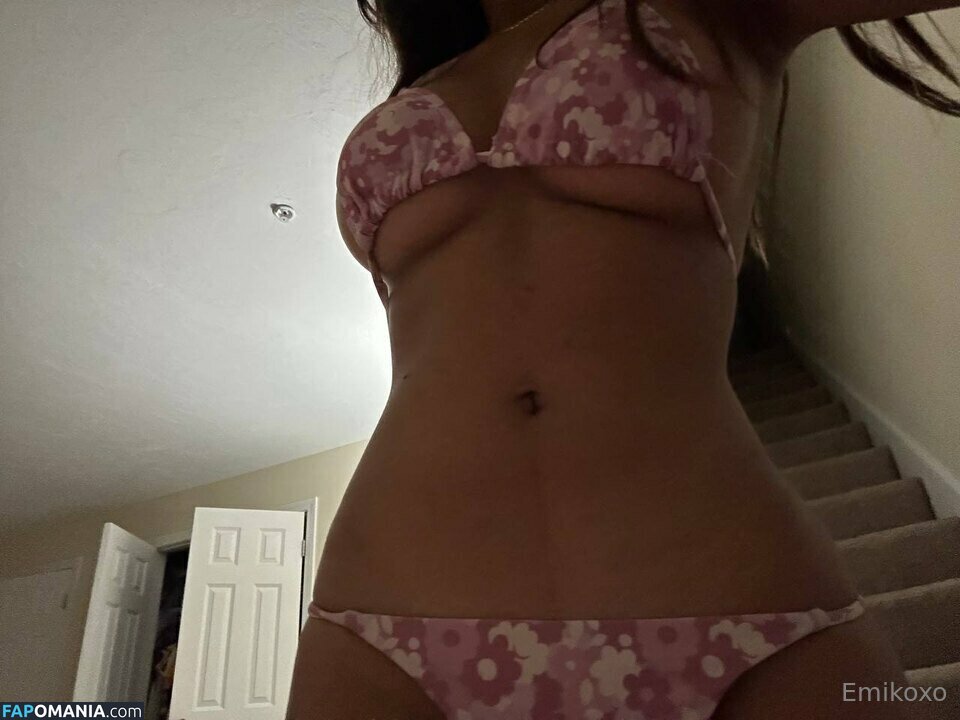 dejhacatt / emikossecret / emikoxo Nu OnlyFans  Foto vazada #17