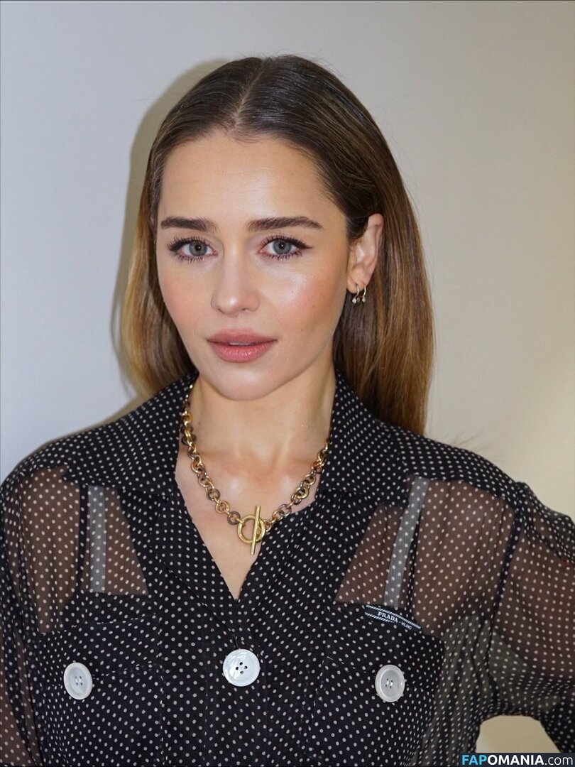 Emilia Clarke / clarkeyxo / emilia_clarke / emiliaclarke Nu OnlyFans  Foto vazada #894