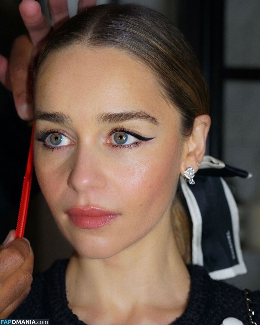 Emilia Clarke / clarkeyxo / emilia_clarke / emiliaclarke / emiliaclarkecentral / https: Nu OnlyFans  Foto vazada #933