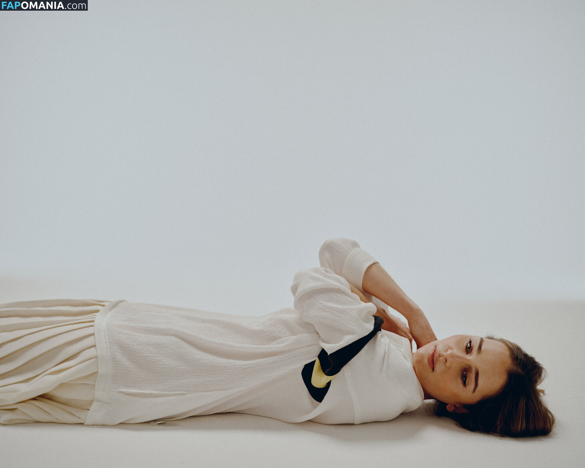 Emilia Clarke / clarkeyxo / emilia_clarke / emiliaclarke / emiliaclarkecentral / https: Nu OnlyFans  Foto vazada #943
