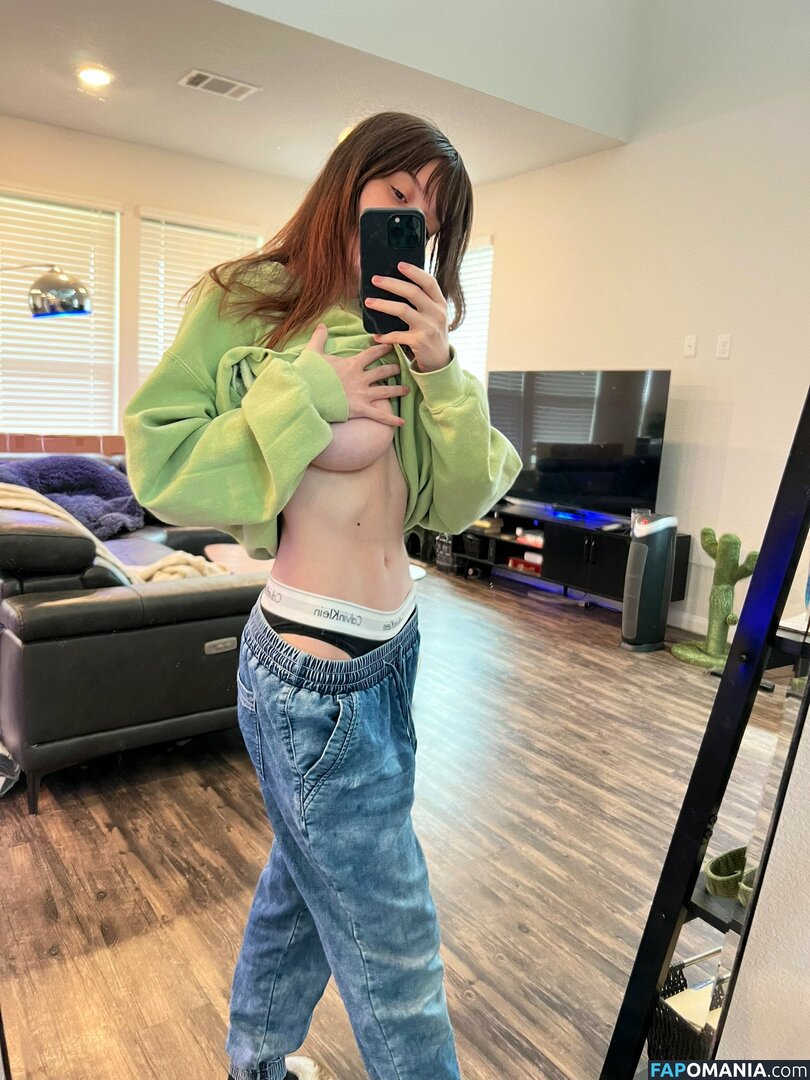 Emilia / Emmadorable / Emmia / emiliaaa Nu OnlyFans  Foto vazada #1