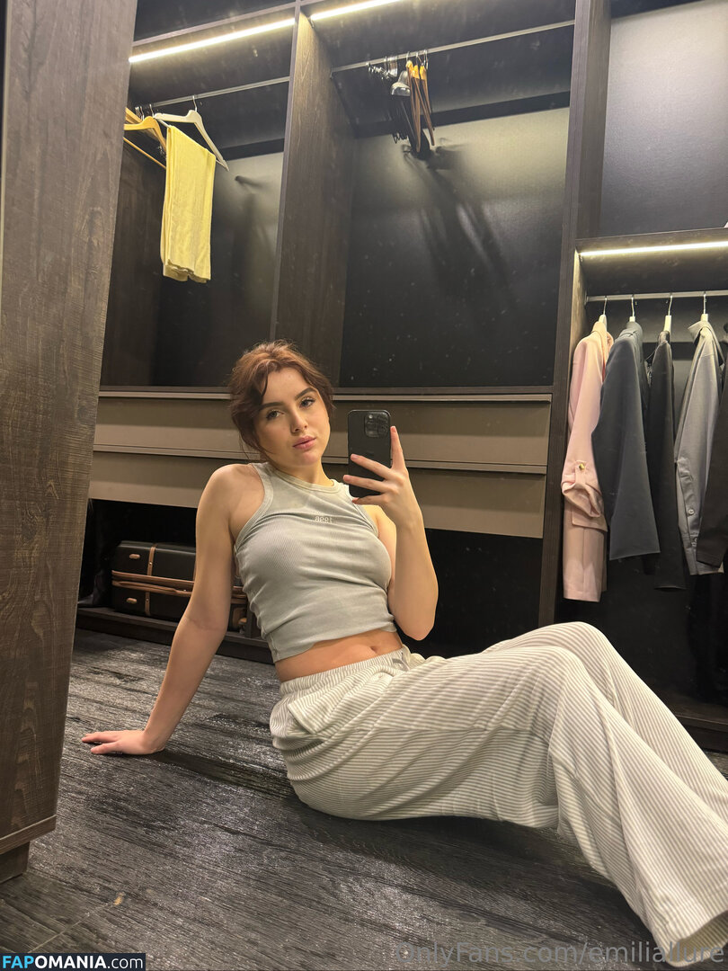 emiliallure Nu OnlyFans  Foto vazada #5