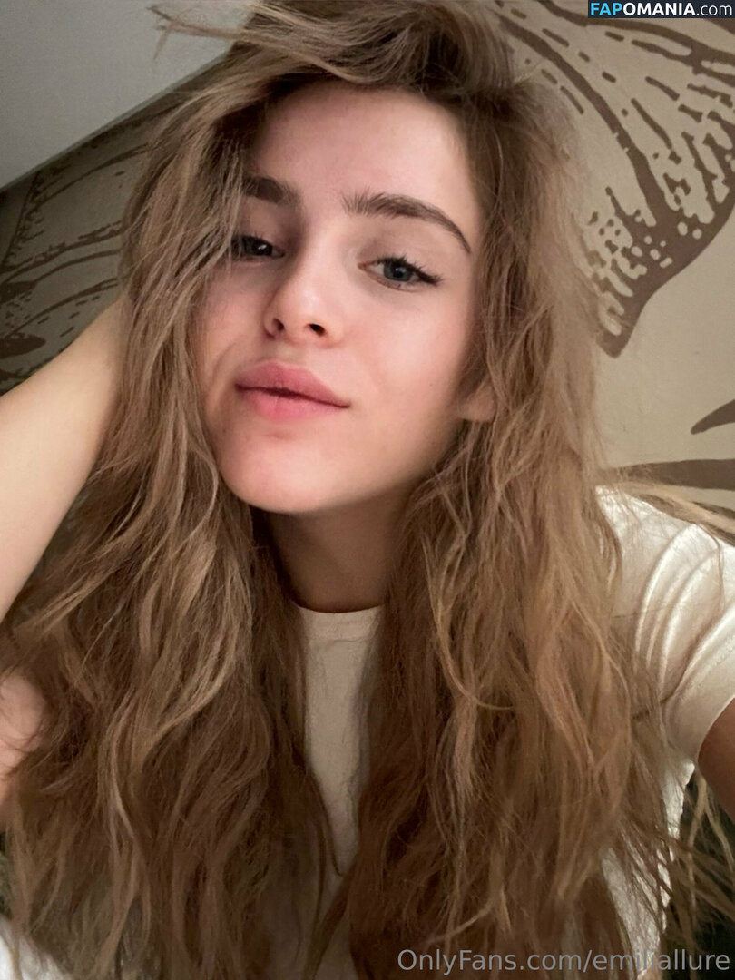 emiliallure Nu OnlyFans  Foto vazada #8