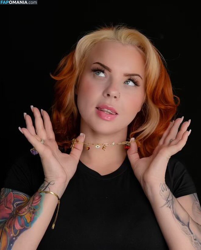 Emilie Brooklyn / emiliebrooklyn_ Nu OnlyFans  Foto vazada #2