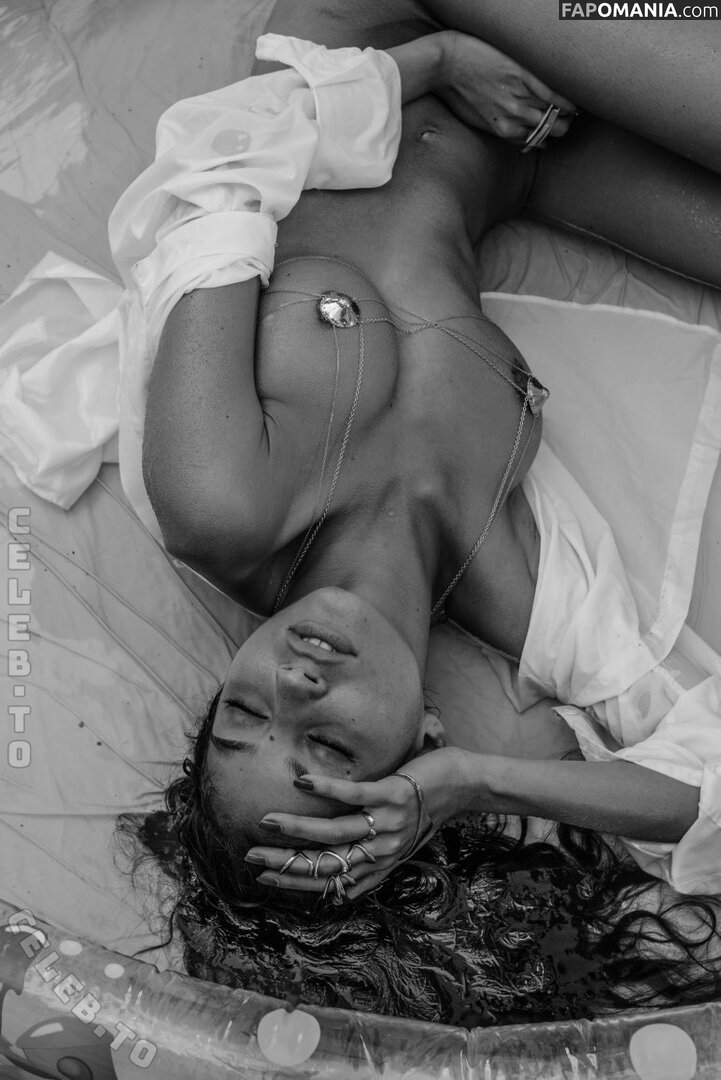 Emilie Payet / emilie_payet_artist / emiliepayet / emiliepayetmannequin Nu OnlyFans  Foto vazada #55