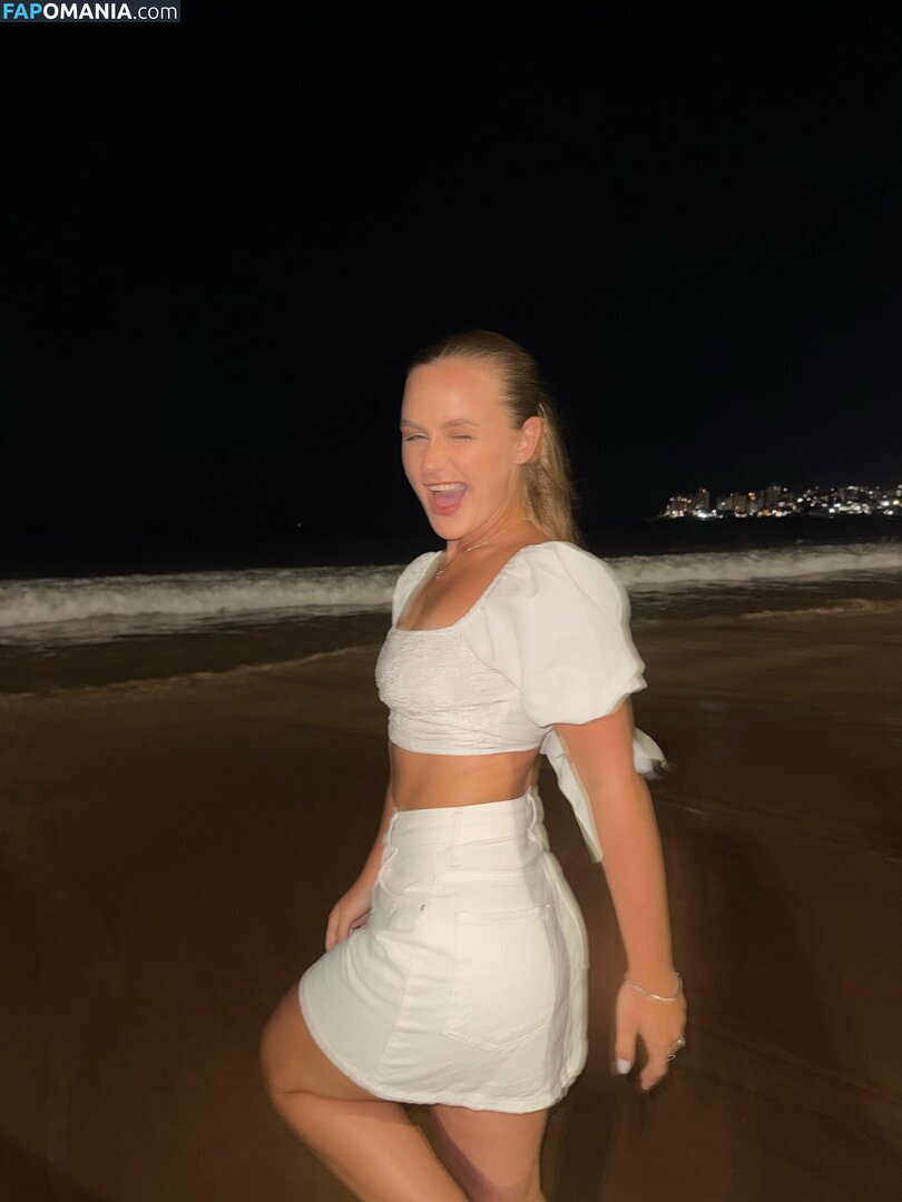 Emilly Schellmann / _emillyschellmann Nu OnlyFans  Foto vazada #9