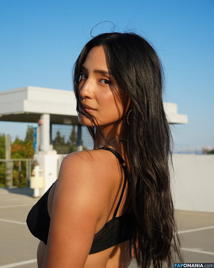 Emily Alabi / emilyalabi / https: Nu OnlyFans  Foto vazada #3