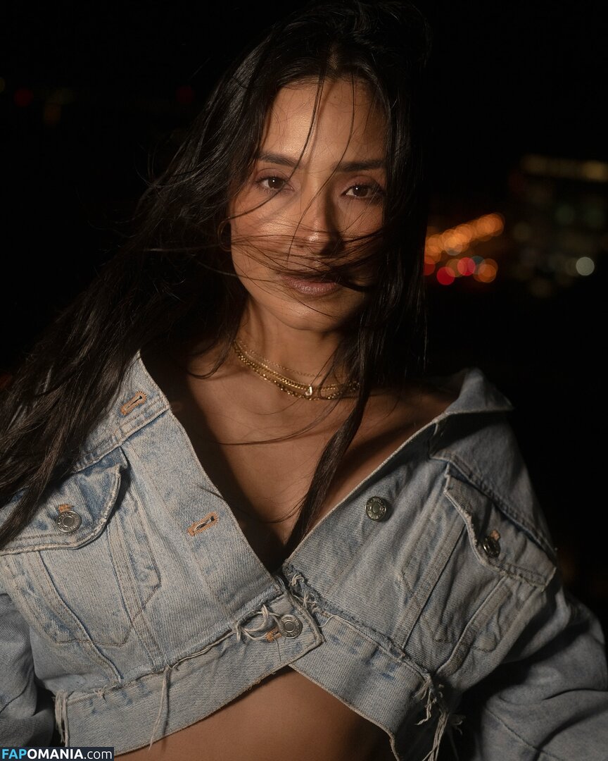 Emily Alabi / emilyalabi / https: Nu OnlyFans  Foto vazada #13