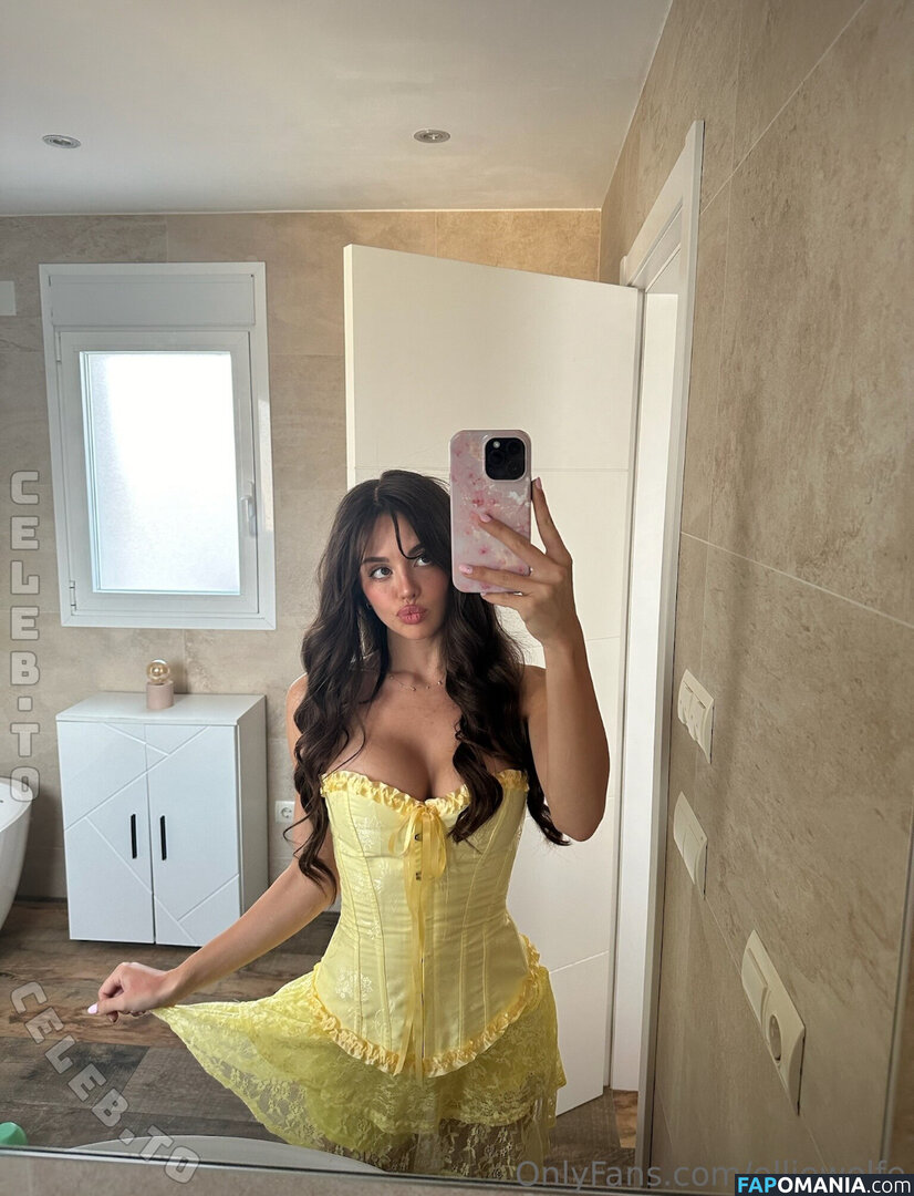 EMILYBLACKYT / Emily Black / ItsEmilyBlackYT / emblack / emilyblacktok / https: / itsemilyblack Nu OnlyFans  Foto vazada #5