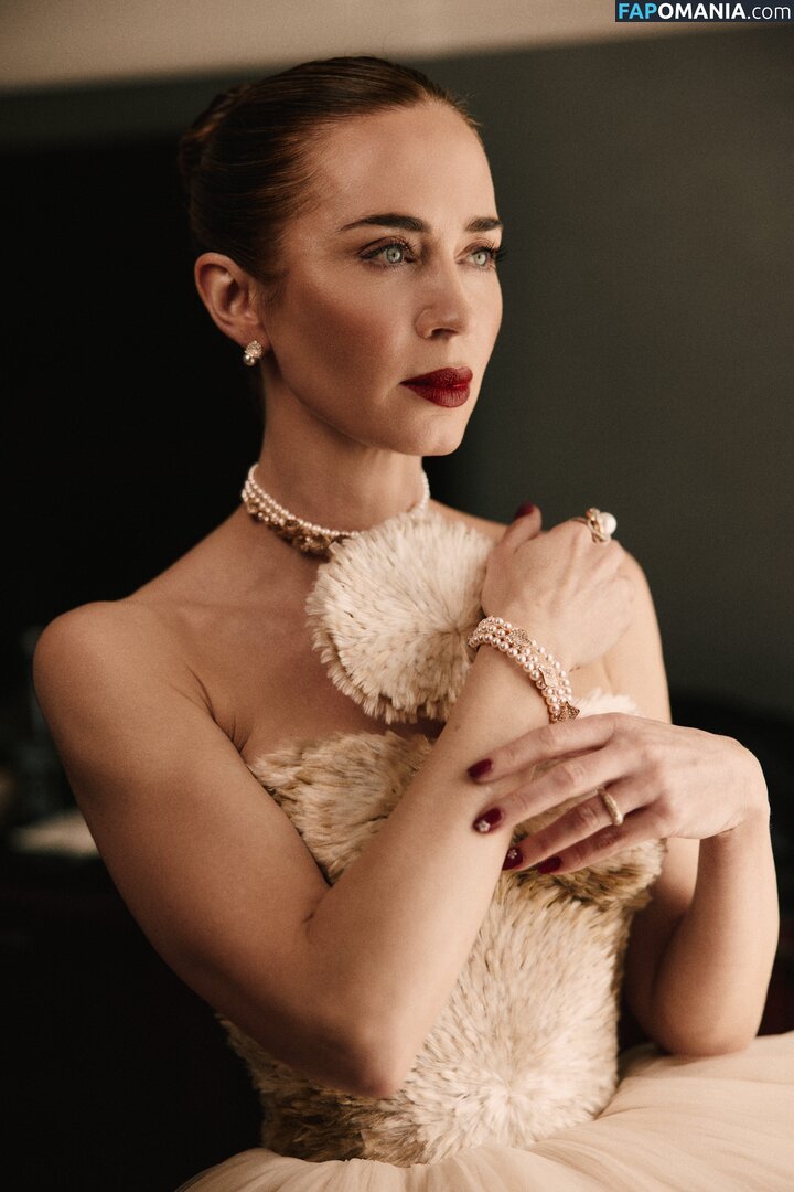 Emily Blunt / _emily_blunt_ / twogirlsoneblunt Nu OnlyFans  Foto vazada #460