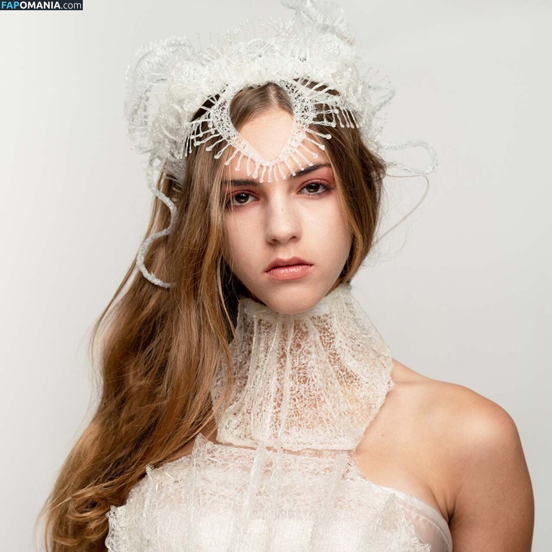 Emily Feld / emily.feld / viki.winki Nu OnlyFans  Foto vazada #3565