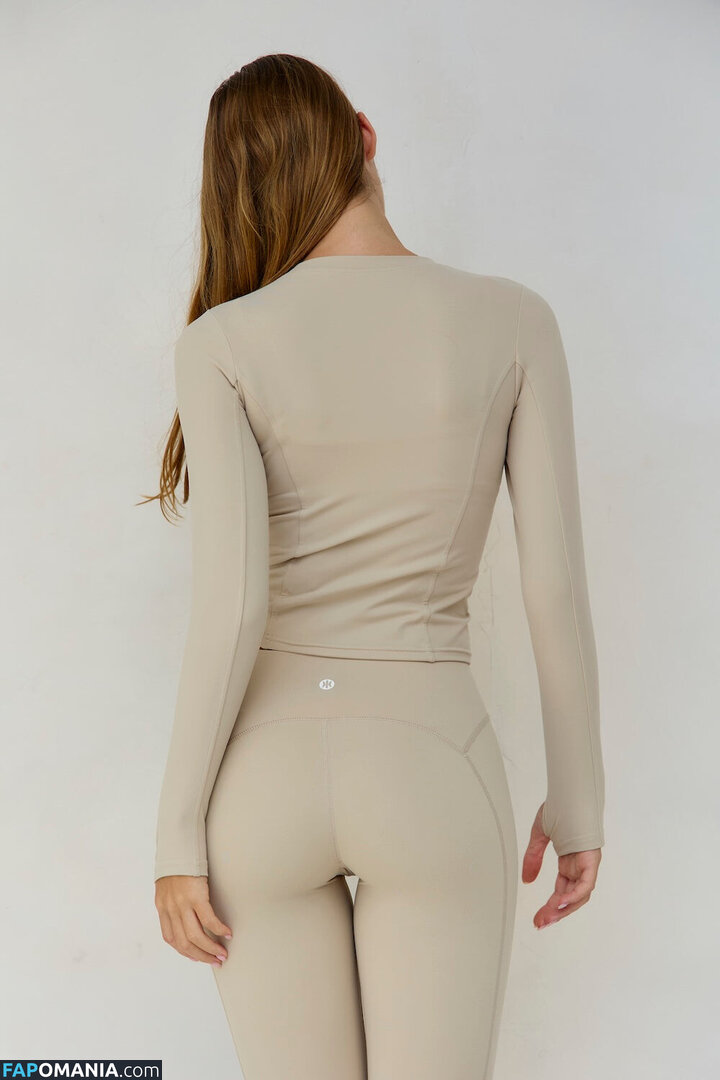 Emily Feld / emily.feld / viki.winki Nu OnlyFans  Foto vazada #3728