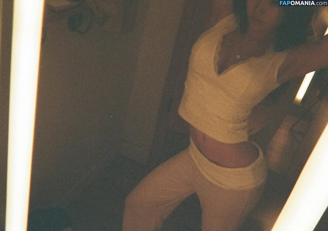Emily Hung / dcyyy___ Nu OnlyFans  Foto vazada #8