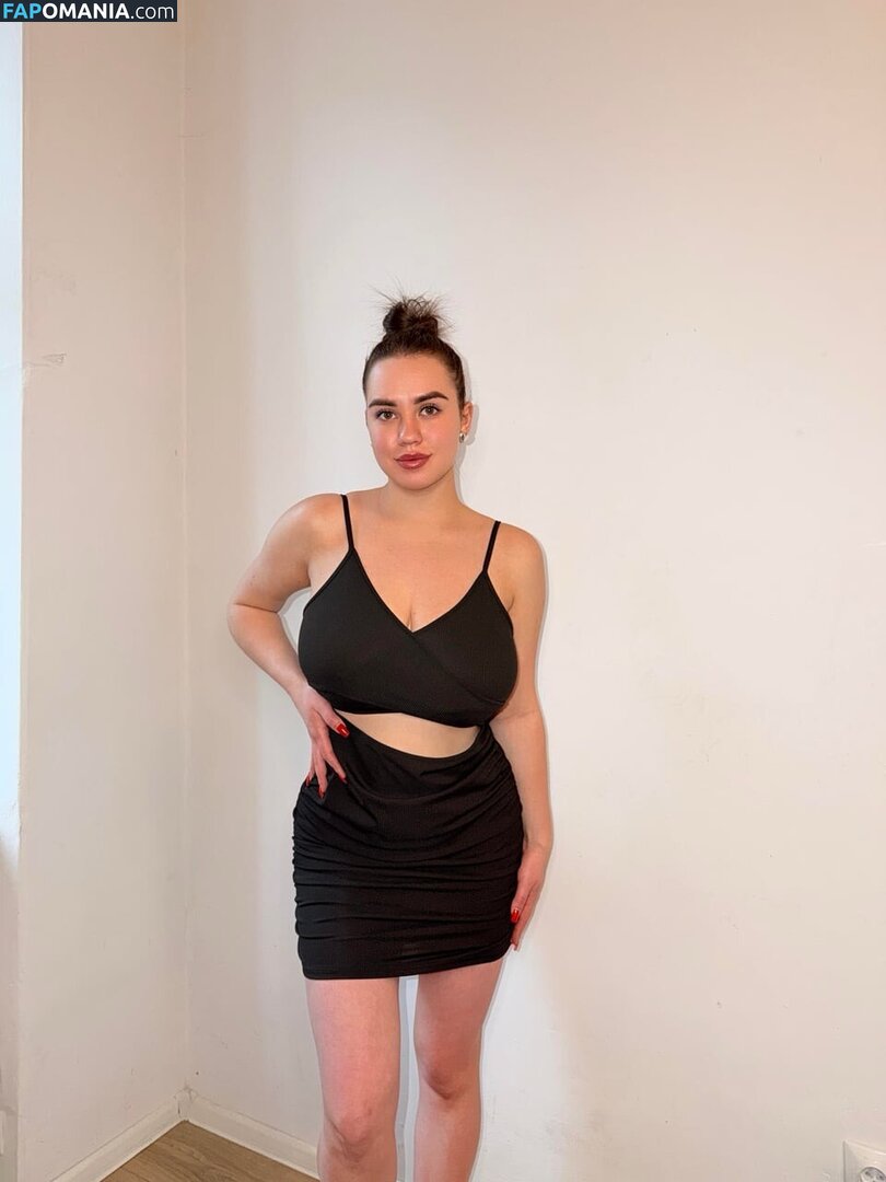 crystal_wavve / emily_mayerss / https: / pron_hub24292 Nu OnlyFans  Foto vazada #3