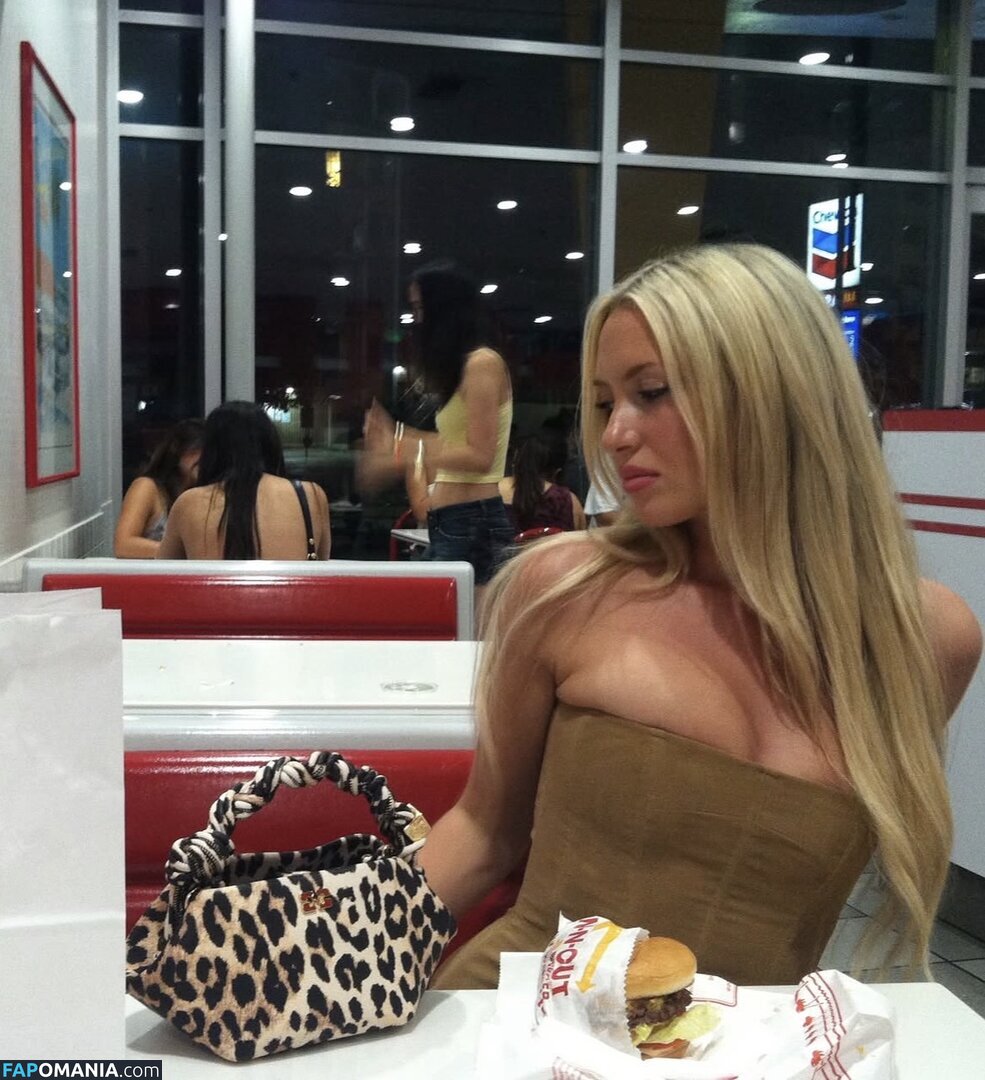 Emily Roman / emilyroman Nu OnlyFans  Foto vazada #16
