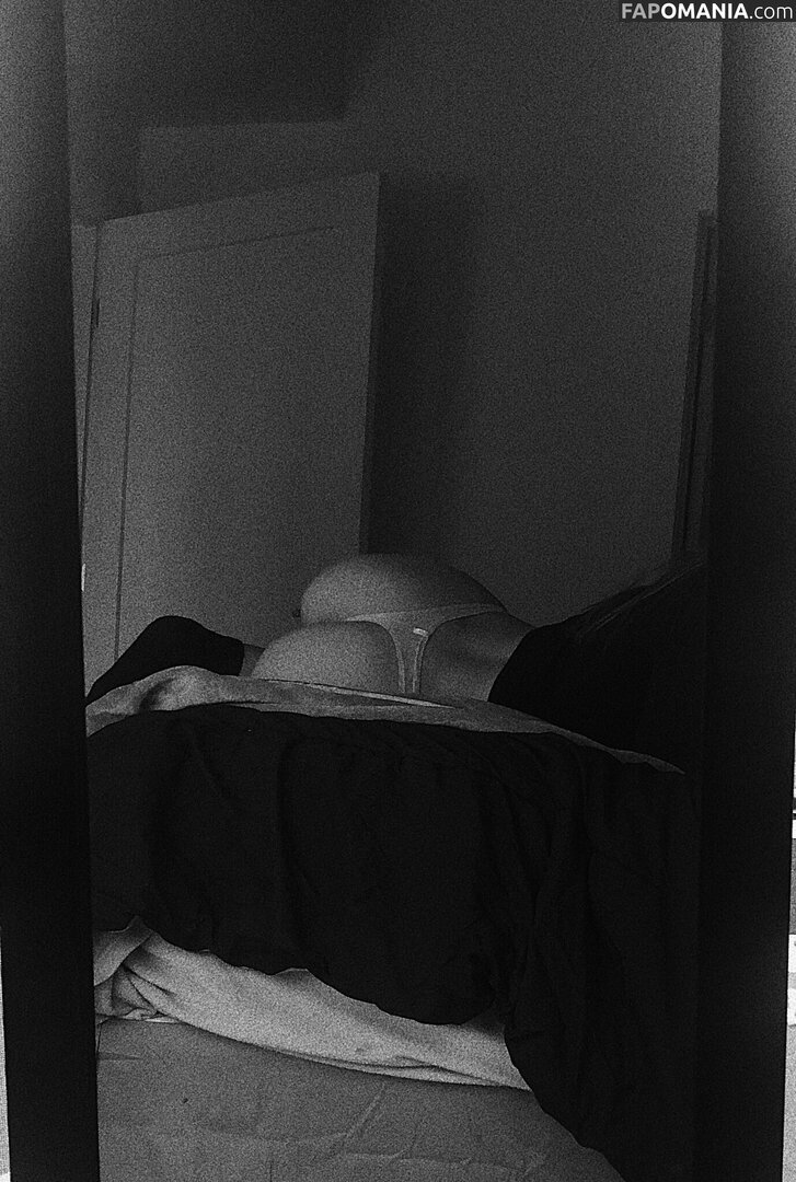 Emily Slater / emilylslater / emilyslaterr / itsemilyslater Nu OnlyFans  Foto vazada #10