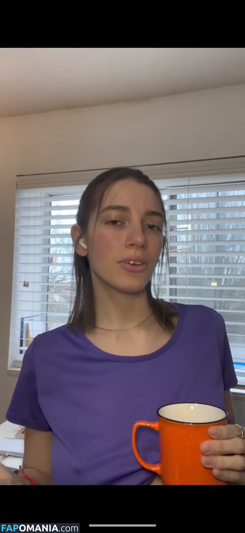 Emily Winterfell / emilysylraa / emilywinterfell / emilyxvirel / emilyxvirel... Nu OnlyFans  Foto vazada #3