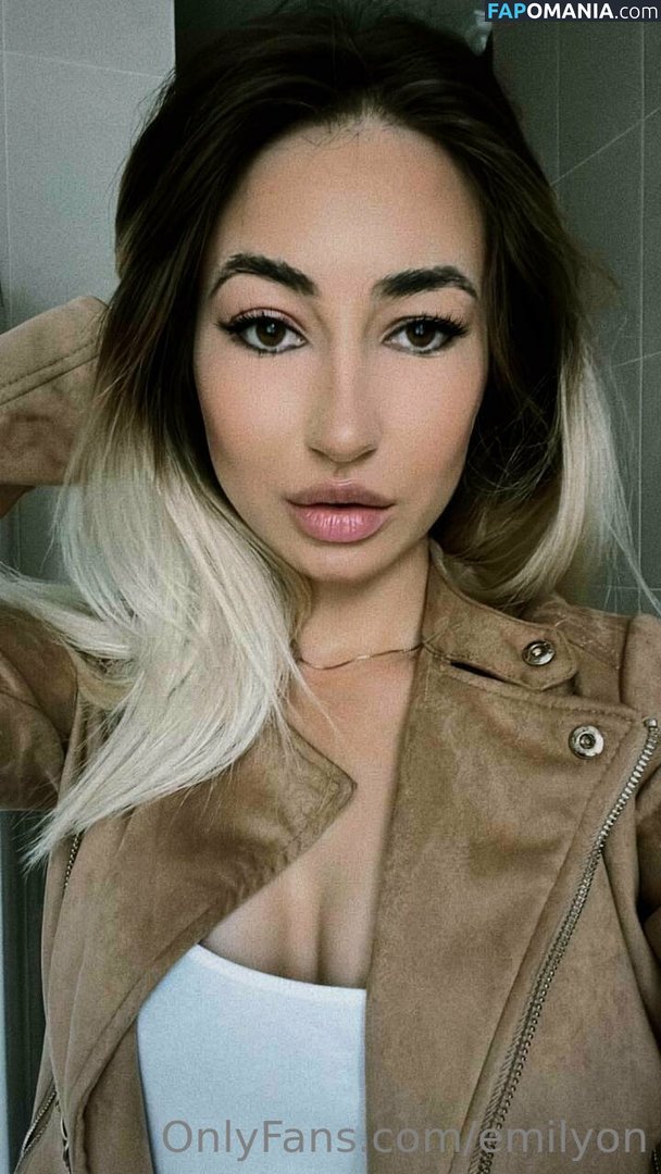 emilyon Nu OnlyFans  Foto vazada #2