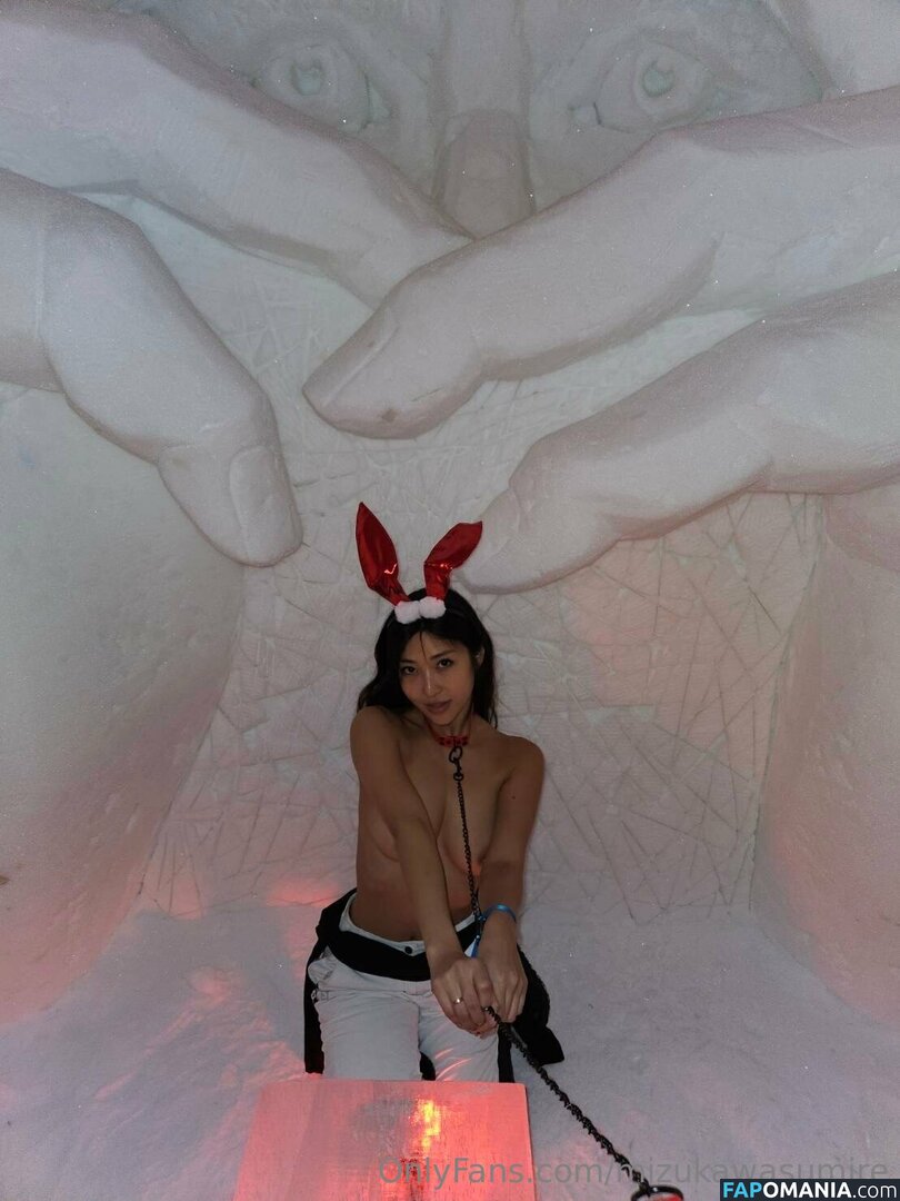 Emiri Momata / emirimomota / mizukawasumire Nu OnlyFans  Foto vazada #19