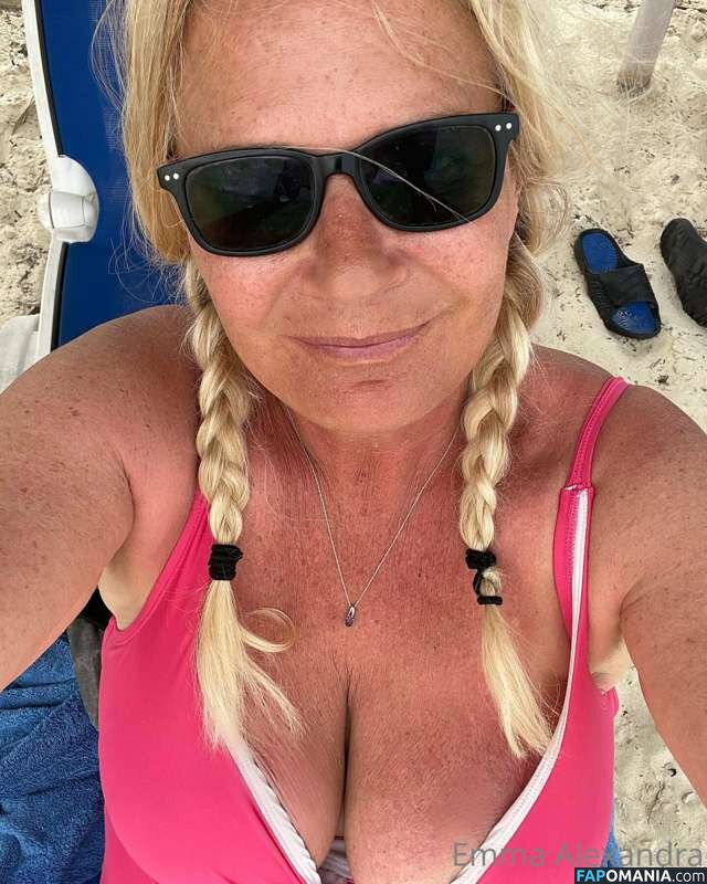 Emma Alexandra / emmaalexandrapage / uniquilyyours Nu OnlyFans  Foto vazada #14