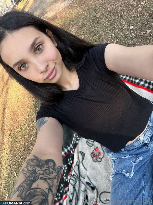 emma_jayi / theofficial_emma_ Nu OnlyFans  Foto vazada #4