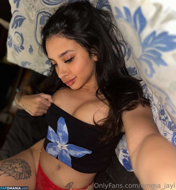 emma_jayi / theofficial_emma_ Nu OnlyFans  Foto vazada #5