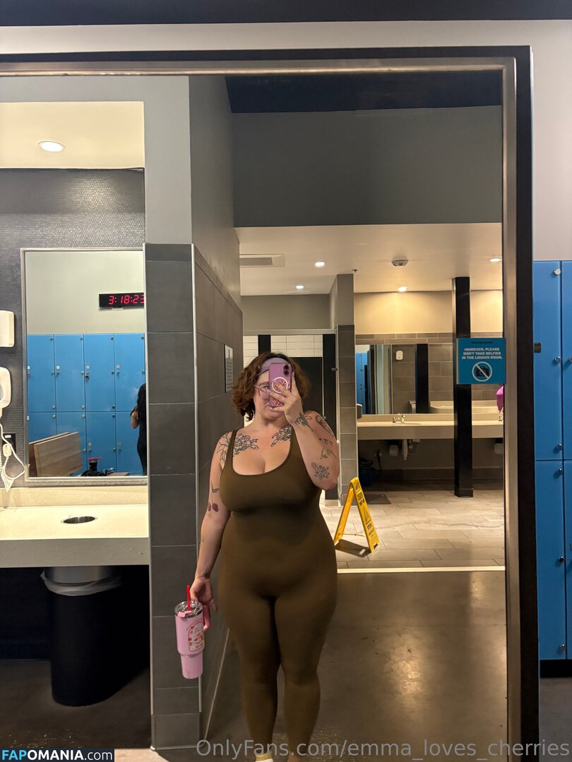 emma_loves_cherries / emmalovescherries Nu OnlyFans  Foto vazada #2