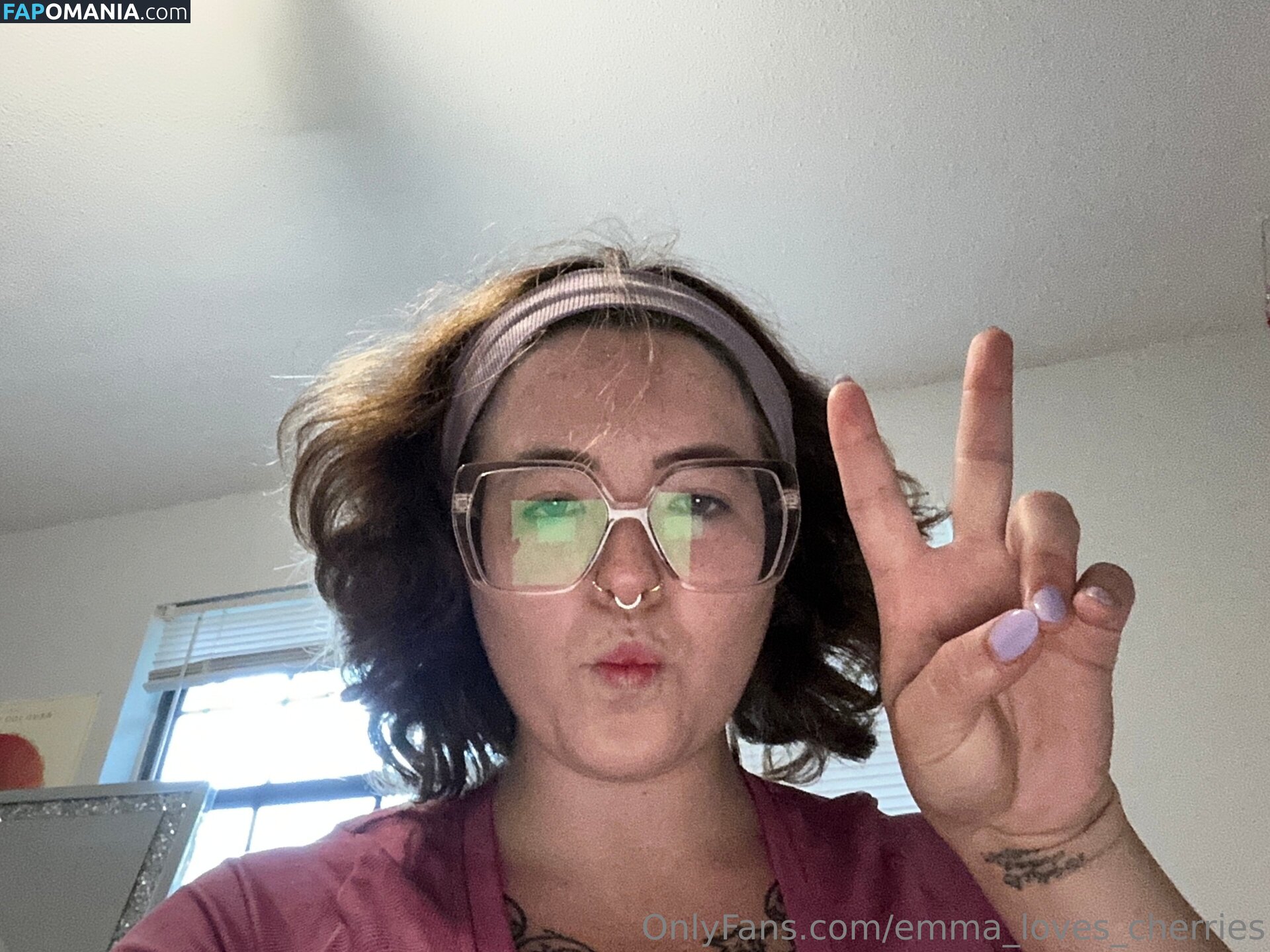 emma_loves_cherries / emmalovescherries Nu OnlyFans  Foto vazada #3