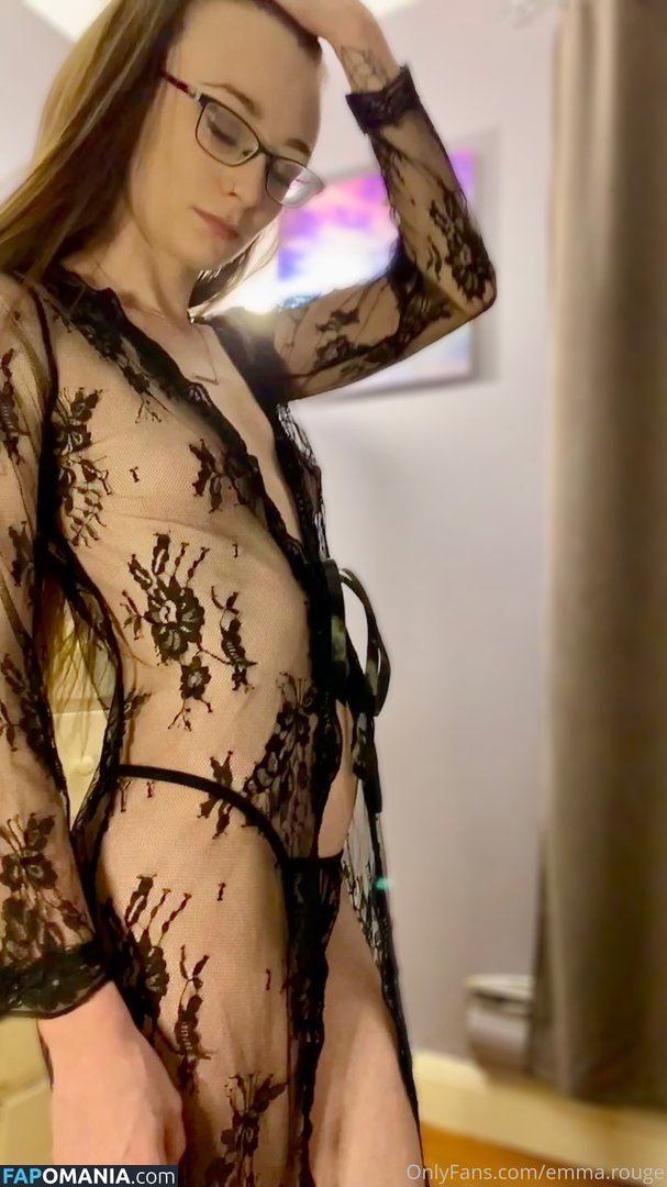 emma.rouge / emmarogue Nu OnlyFans  Foto vazada #18