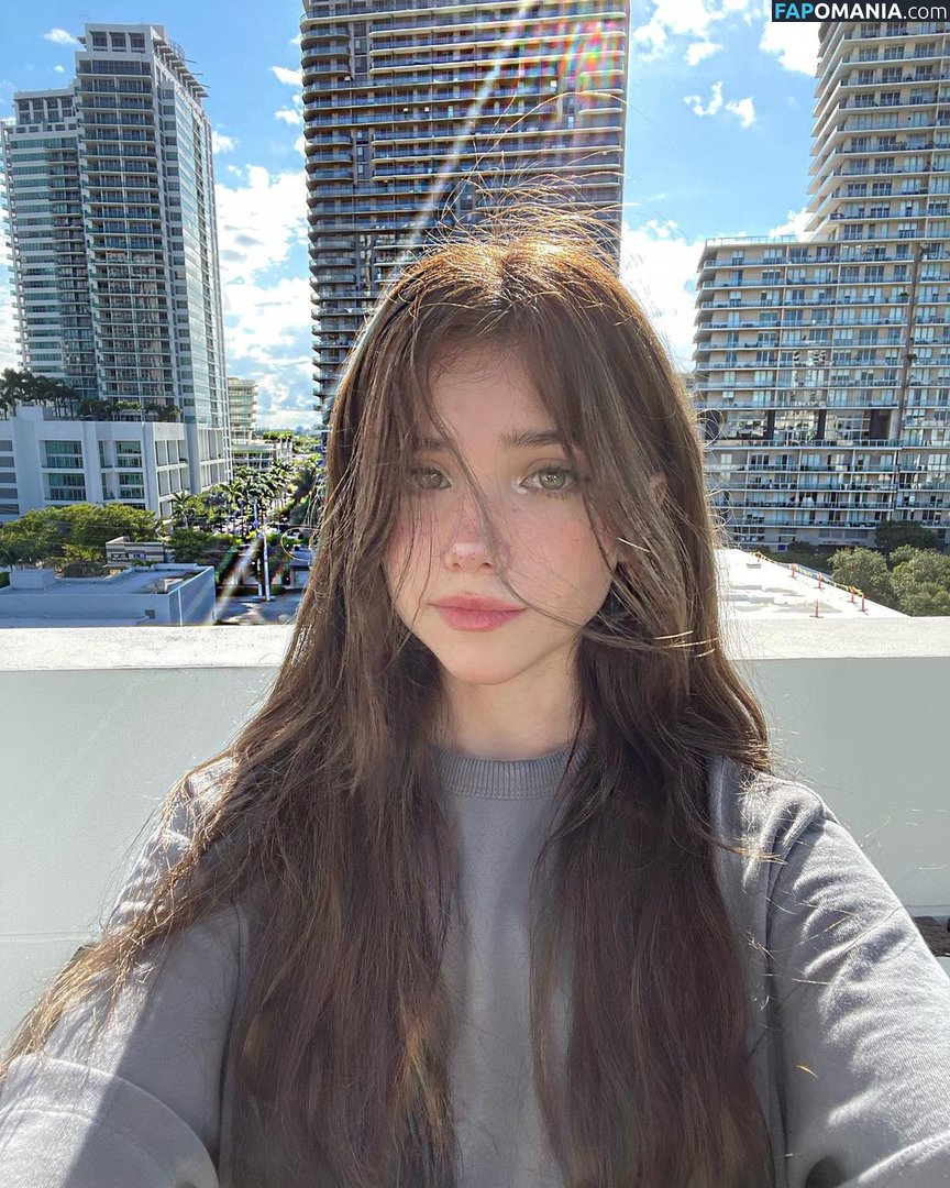 emmybeehz / emmyuh / emmyurr Nu OnlyFans  Foto vazada #11