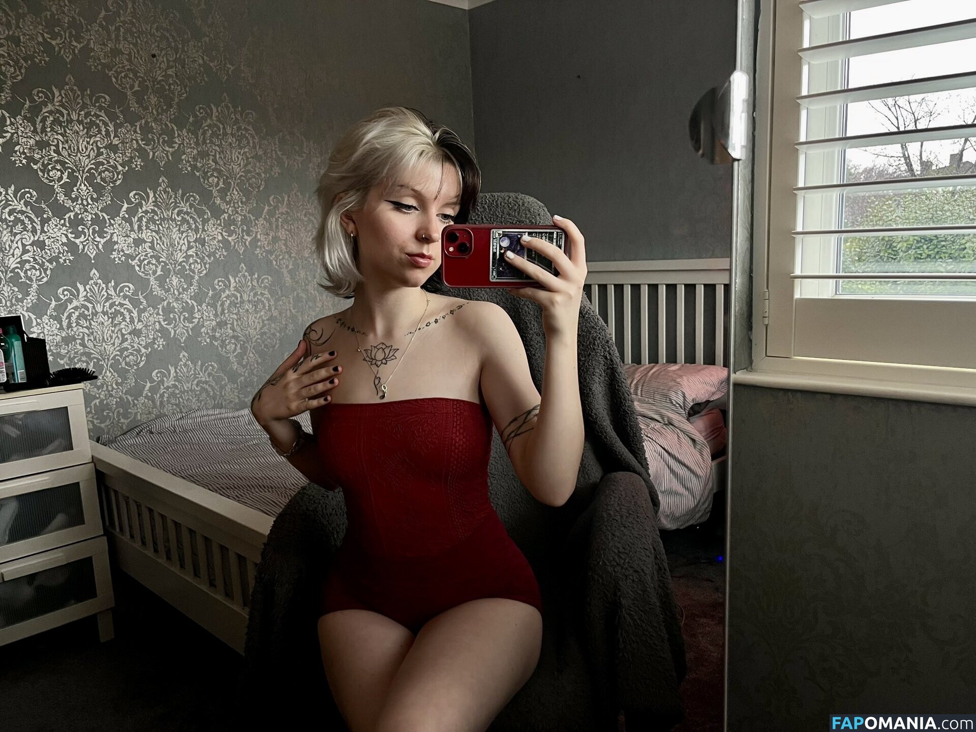 Emzeeni / cw / https: Nu OnlyFans  Foto vazada #10