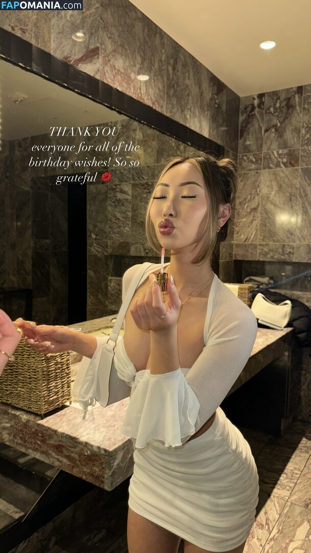 Ena Lor Hmong / ena.pn.lor_ Nu OnlyFans  Foto vazada #1