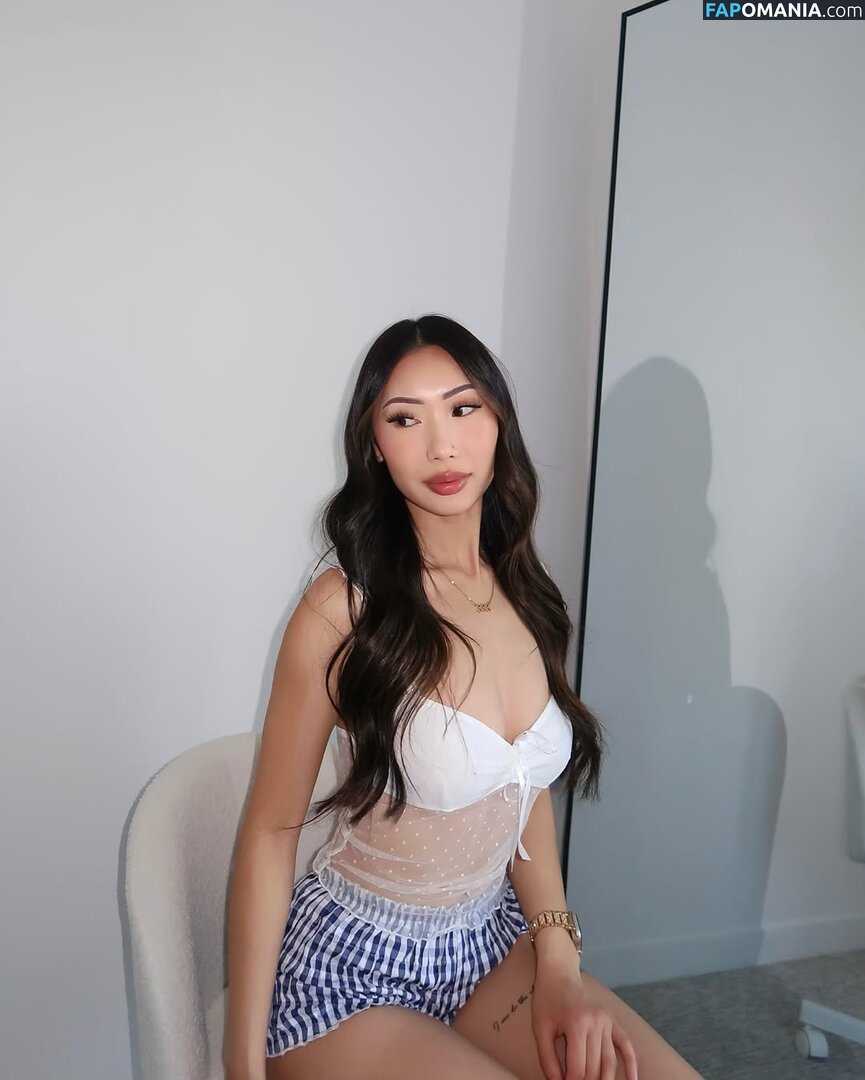 Ena Lor Hmong / ena.pn.lor_ Nu OnlyFans  Foto vazada #6