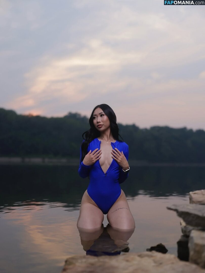 Ena Lor Hmong / ena.pn.lor_ Nu OnlyFans  Foto vazada #9