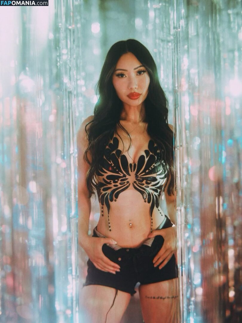Ena Lor Hmong / ena.pn.lor_ Nu OnlyFans  Foto vazada #10