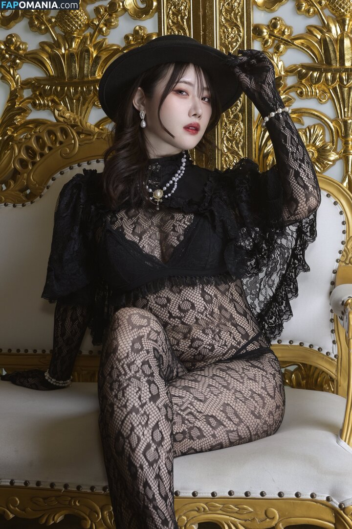 Erika Momoyama / eri0208i / erika_momoyama Nu OnlyFans  Foto vazada #13