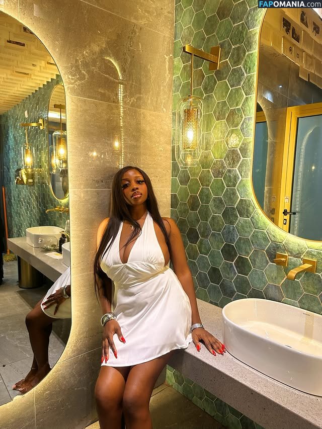 Erimegar Nu OnlyFans  Foto vazada #2