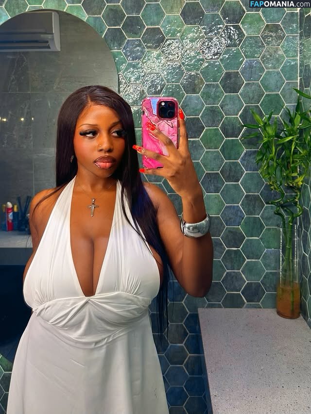 Erimegar Nu OnlyFans  Foto vazada #3