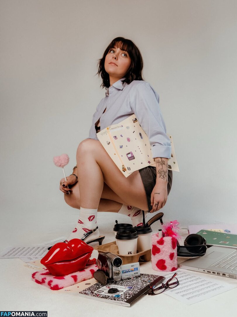 Erin Dougal / Smosh / erindougal Nu OnlyFans  Foto vazada #17