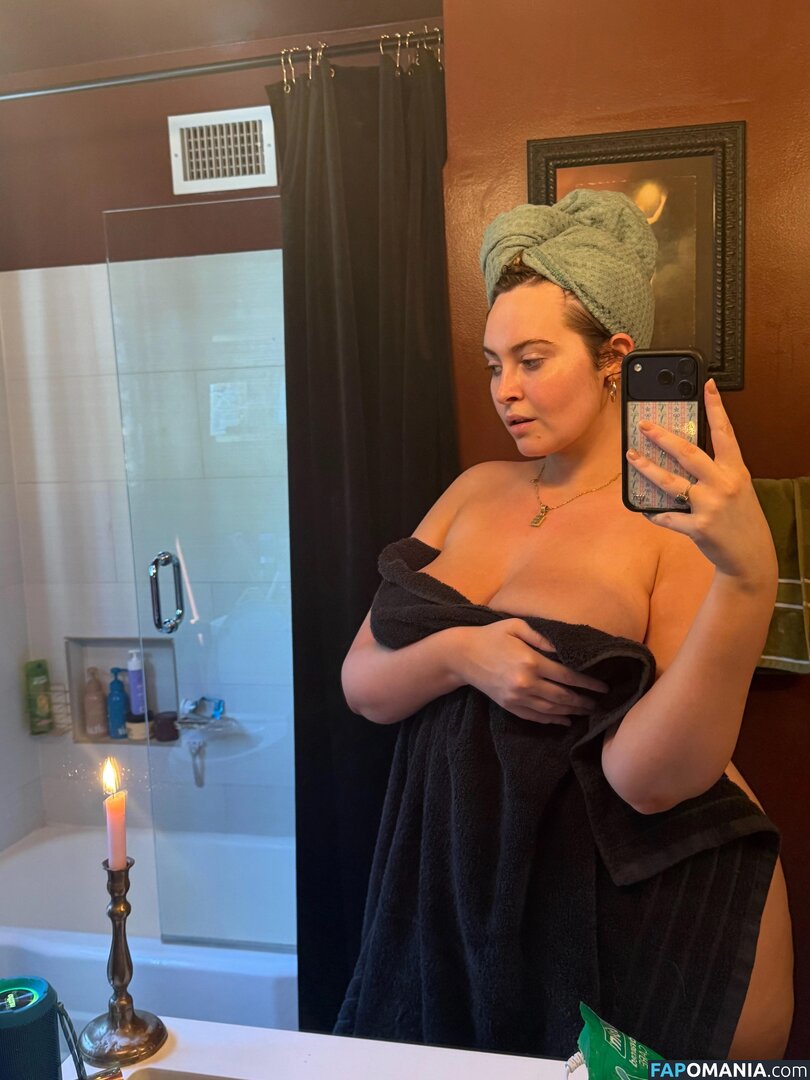 Erinmhk / erinmarleyklay / noterinmhk Nu OnlyFans  Foto vazada #111