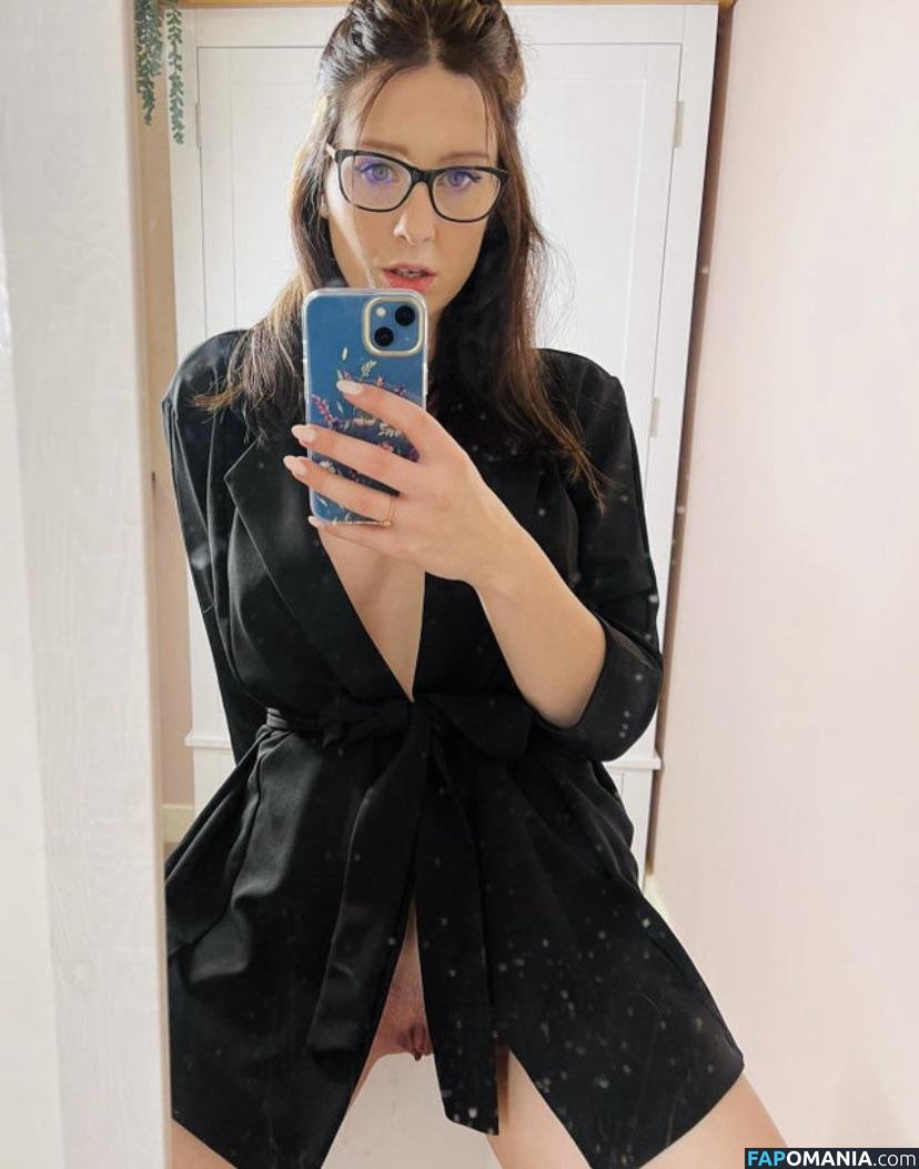 ErinMoore / moore.erinxx / mooreerinxxx Nu OnlyFans  Foto vazada #5