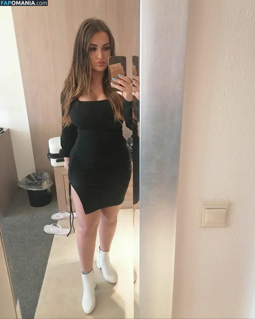 Esmeralda / Esmireal / esmeralda111 Nu OnlyFans  Foto vazada #1