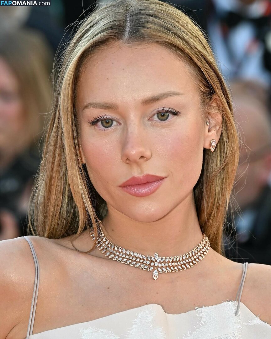 Ester Exposito / ester_exposito / esterexposito Nu OnlyFans  Foto vazada #217